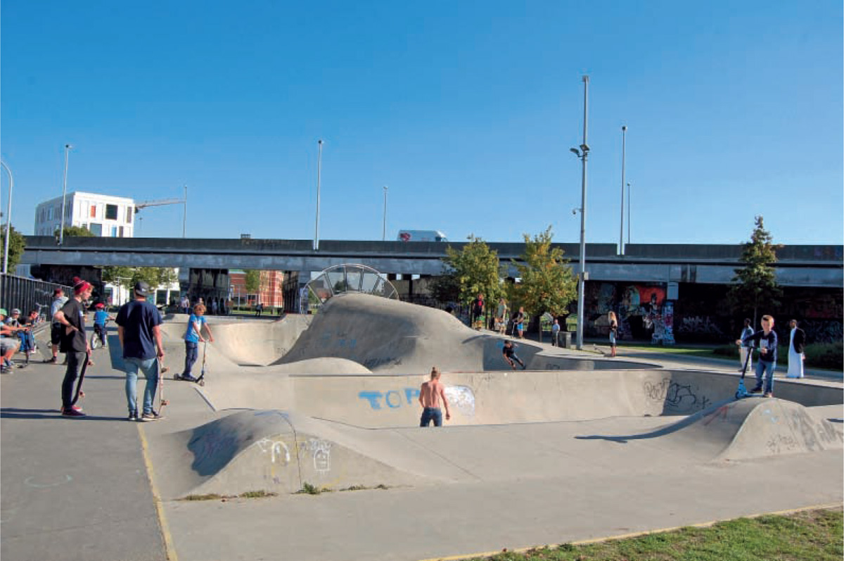 Reclaiming-a-City’s-Industrial-Backyard-skatebowl-park-popular-spot-adventure-sport-lovers