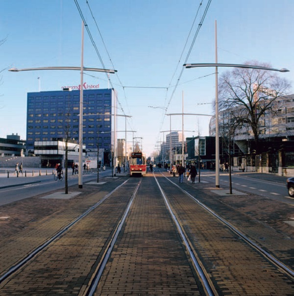 Industrial-Design-Discipline-Combination-masts-lighting-Hague
