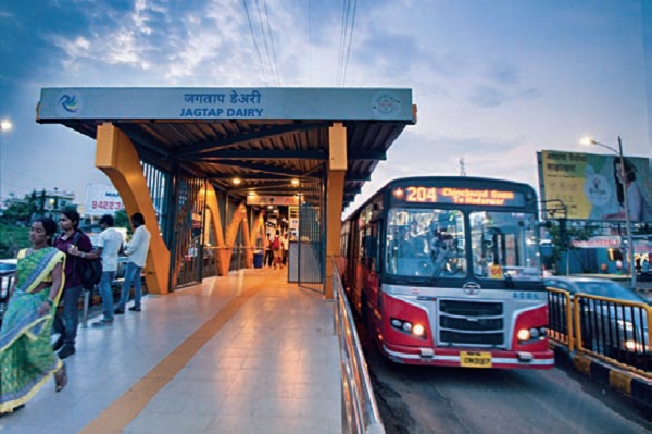 Better-Streets-Cities-Lives-Rainbow-bus-rapid-transit-Pune-Pimpri-Chinchwad