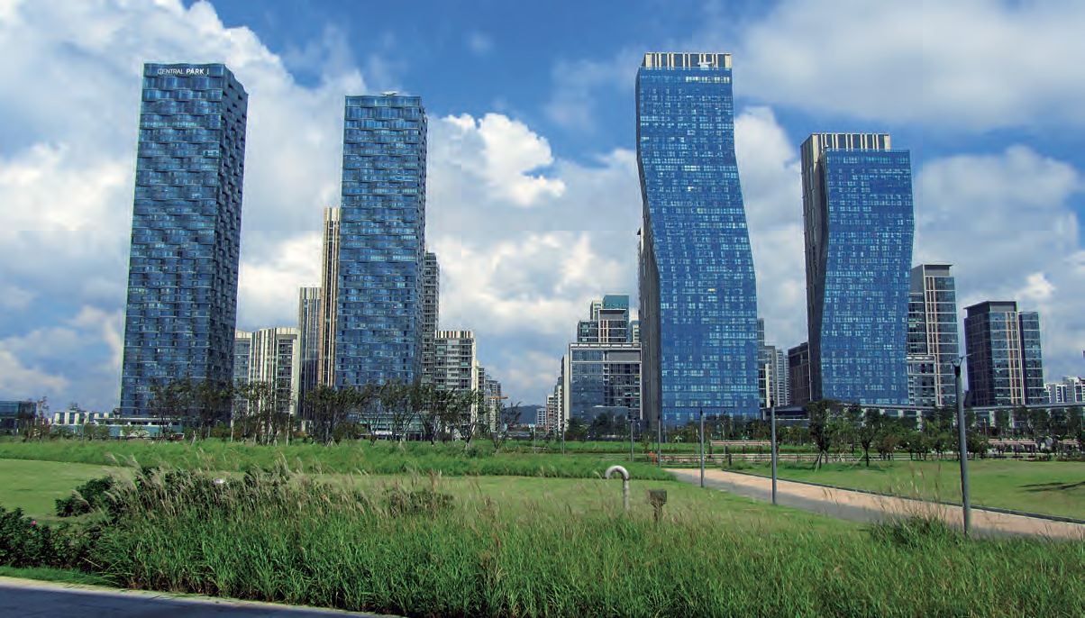 Smart-Cities-glass-steel-towers-generic-character-New-Songdo-lack-context-specificity
