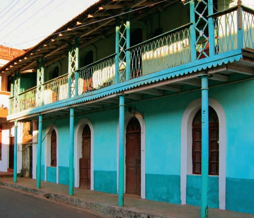 Reconciling-My-Colonial-Heritage--portuguese-colonial-era-dwellings-goa-european-architectural-idiom-adapted-tropical-monsoon