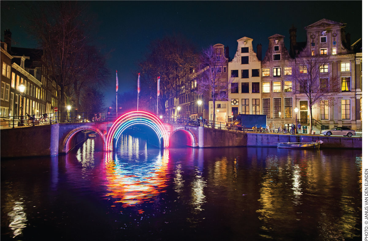 Amsterdam-Lights-Dutch-international-artists-light-sculptures-Canal-Ring-River-Amstel