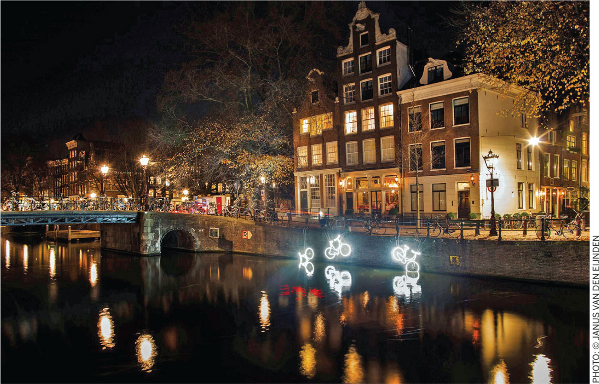 Amsterdam-Lights-Lighting-Design-Academy-threedimensional-twodimensional-15000-Studio-Klus-bikes2