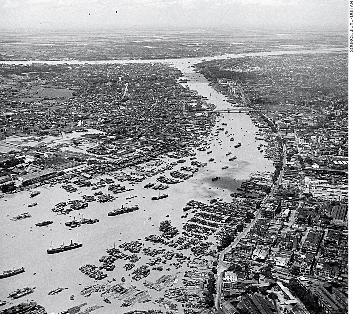 River-Place-Aerial-ports-boats-Pearl-River-1940s