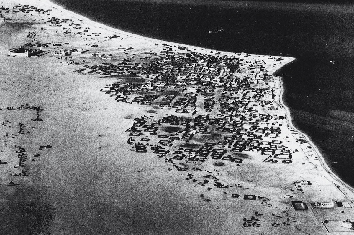Trip-Abu-Dhabi’s-Planning-History-Qasr-Al-Hosn-Fort-fishing-comunities-Dhabi-1960s