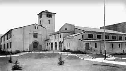Nature-School-Grounds-Eagle-Rock-High-entry-1927-2017