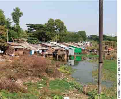 Empowering-Migrant-Communities-Slum-North-Okkalapa-Township-Building-houses-Hlaing-Tar-Yar-project