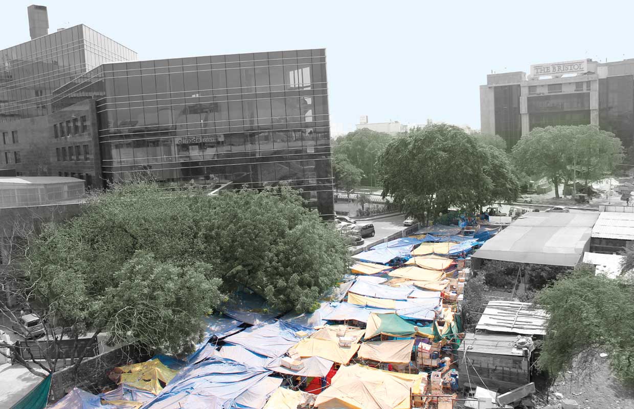 In-Between-Space-image-Sikanderpur-Metro-Station-site-narrow-strip-canopies