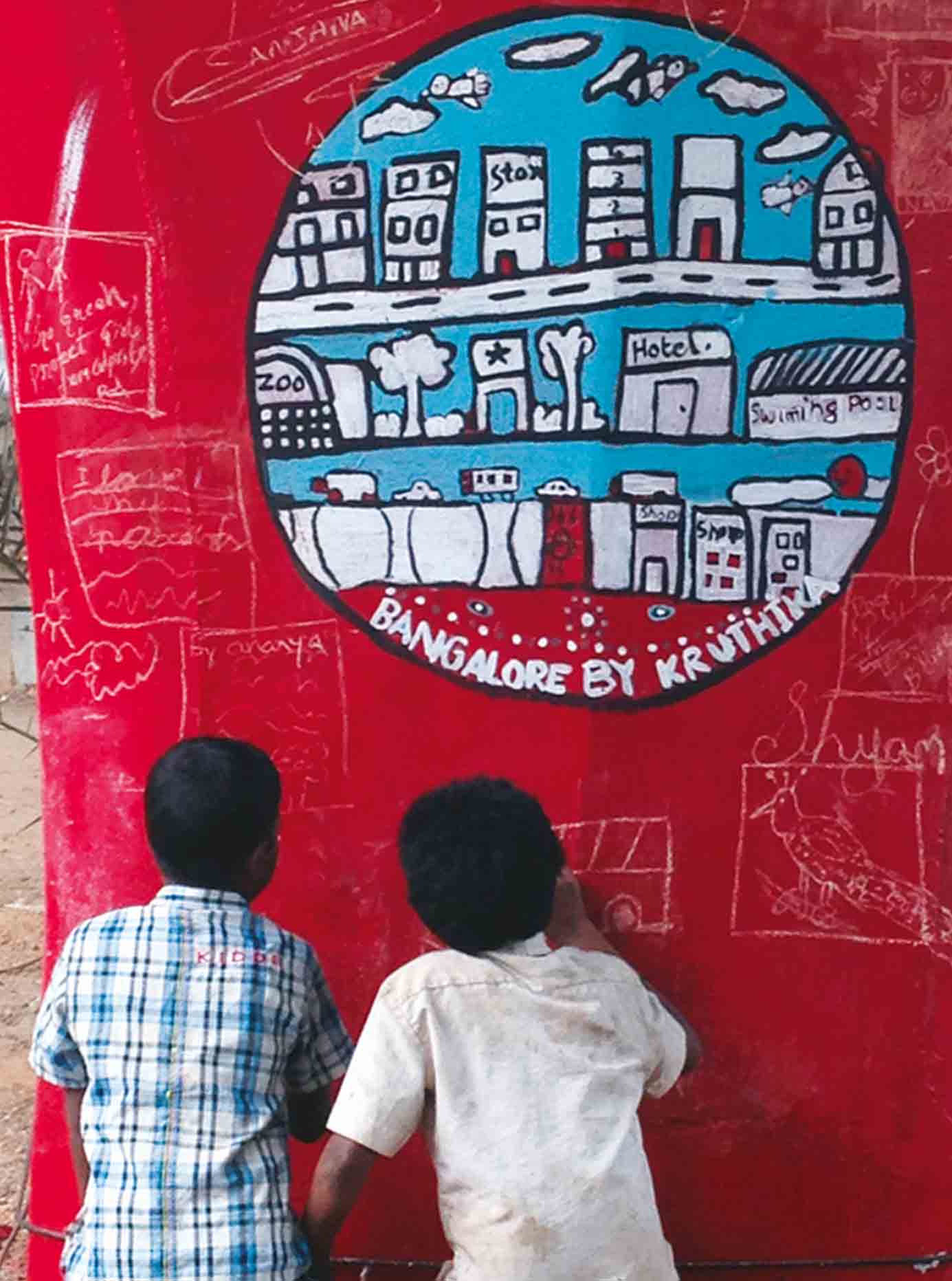 community-art-jaaga-initiative-enthusiastic-children-wanted-part-project-given-chalk-draw-columns